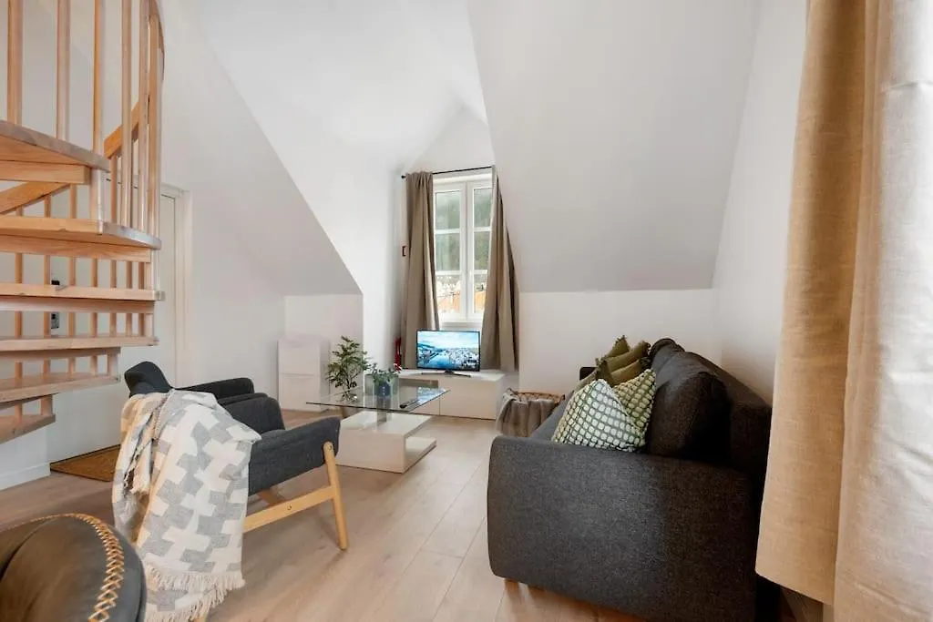 New! Well Eqipped Three Bedroom Penthouse! 卑爾根 挪威