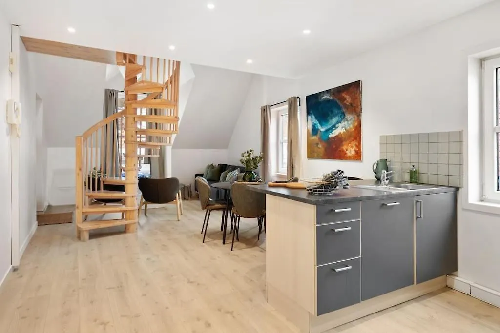 New! Well Eqipped Three Bedroom Penthouse! 卑爾根 挪威